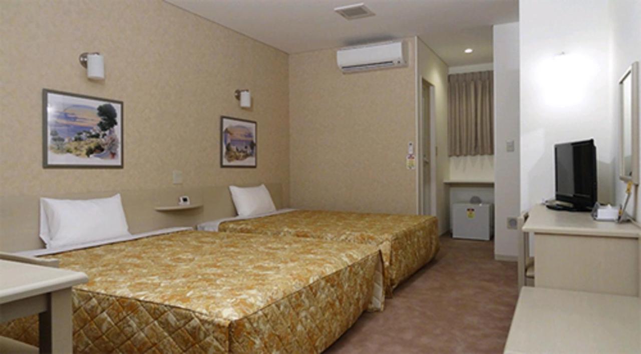 Family Lodge Hatagoya Kofu Isawa Fuefuki Exterior photo